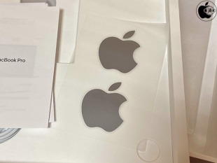 MacBook Pro (16-inch, 2019)：Appleロゴステッカー