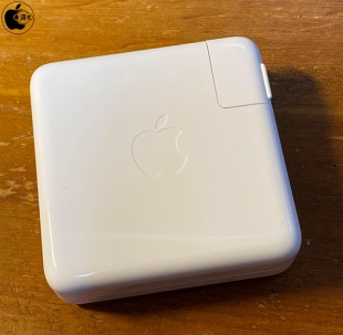 Apple 96W USB-C電源アダプタ
