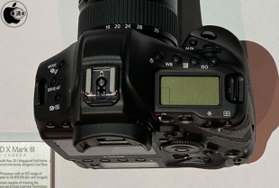 EOS-1D X Mark III