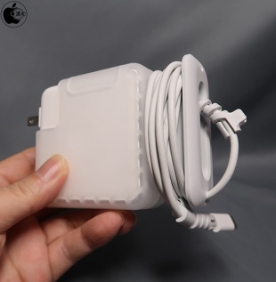 Lopnord Power Adapter Case