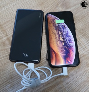 Ubio Labs Lightning Power Bank(10,000mAh)