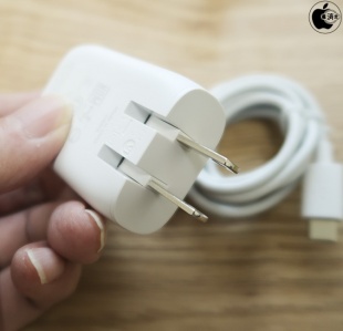 Belkin BOOST↑CHARGE 18W USB-C Wall Charger + USB-C Cable with Lightning Connector