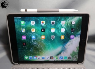 Logicool Combo Touch Keyboard Case with Trackpad for iPad（第7世代）