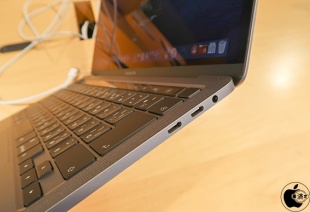 MacBook Pro (13-inch, 2020, Four Thunderbolt 3 Ports)