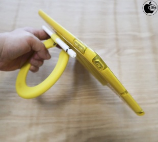 Tech21 Evo Play2 Case for iPad (7th generation)