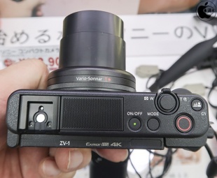 SONY ZV-1