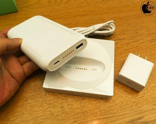 Belkin BOOST↑CHARGE Portable Wireless Charger + Stand Special Edition