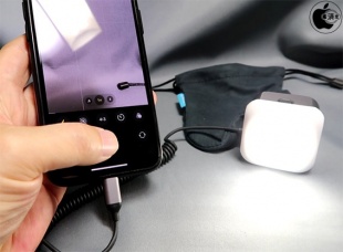 Anker iPhone LED Flash