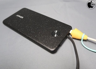 Anker PowerCore III Slim 5000 with Built-in Lightning Cable