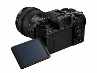 LUMIX S5