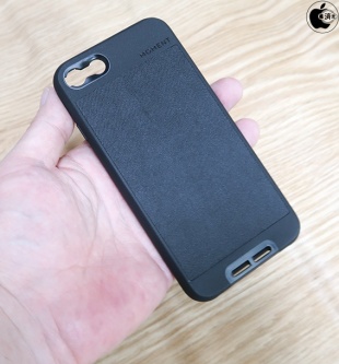 Moment Photo Case in Black Canvas for iPhone SE