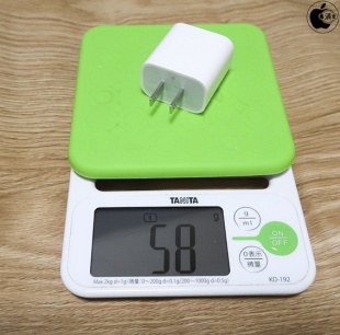 Apple 20W USB-C電源アダプタ