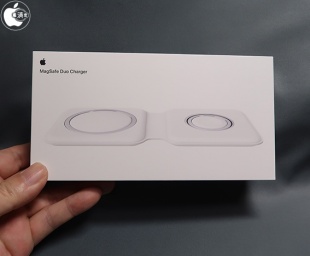 MagSafeデュアル充電パッド