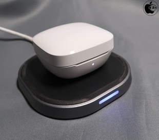 Qiワイヤレス充電対応