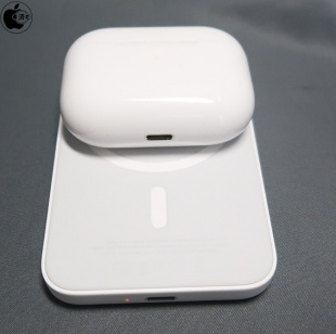 MagSafe バッテリーパック:AirPods Pro
