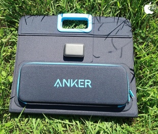 Anker PowerSolar 3-Port 100W