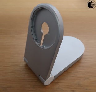 Otterbox Folding Stand for MagSafe Charger