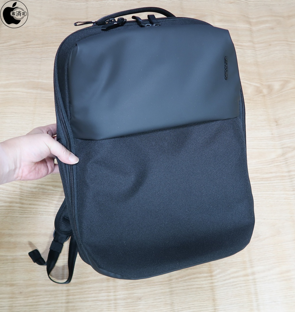 Apple Store、Incaseのバックパック「Incase A.R.C Day Pack」を販売 ...