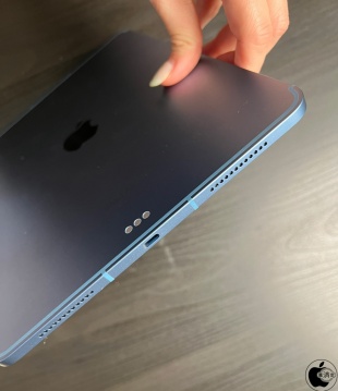 iPad Air (5th generation)：USB-Cポート