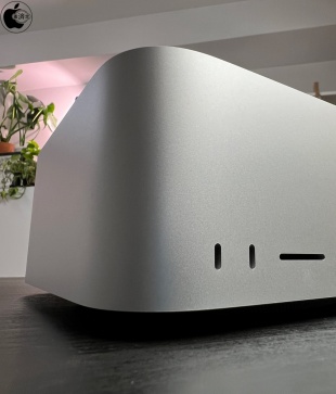 Mac Studio (2022)：前面