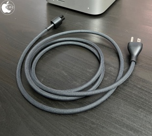 Mac Studio (2022)：電源コード