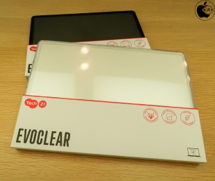 Tech21 Evo Hardshell case for MacBook Pro 16インチ 2021