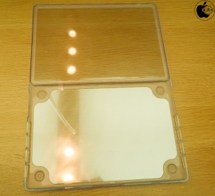 Tech21 Evo Hardshell case for MacBook Pro 16インチ 2021