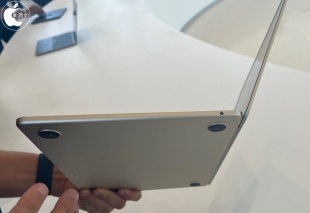 MacBook Air (M2, 2022)