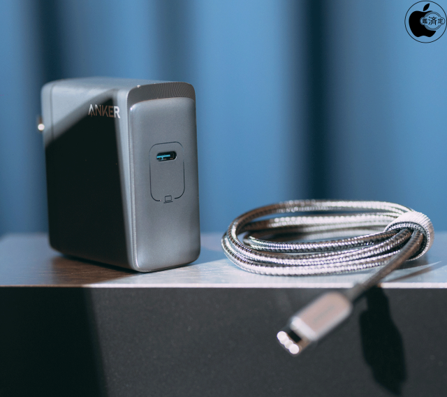 Anker 717 Charger (140W)