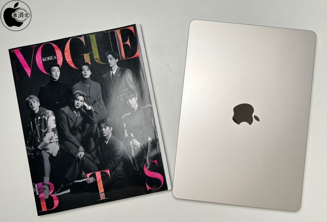 VOGUE KOREA MAGAZINE 2022年1月号BTS(C版)とMacBook Air (M2, 2022)