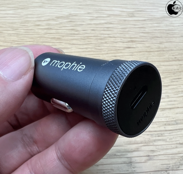 Apple Store、mophieのUSBC接続カーチャージャー「mophie USBC 20W Car Charger」を販売開始