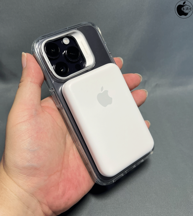 ESR iPhone XR Case with Metal Kickstand