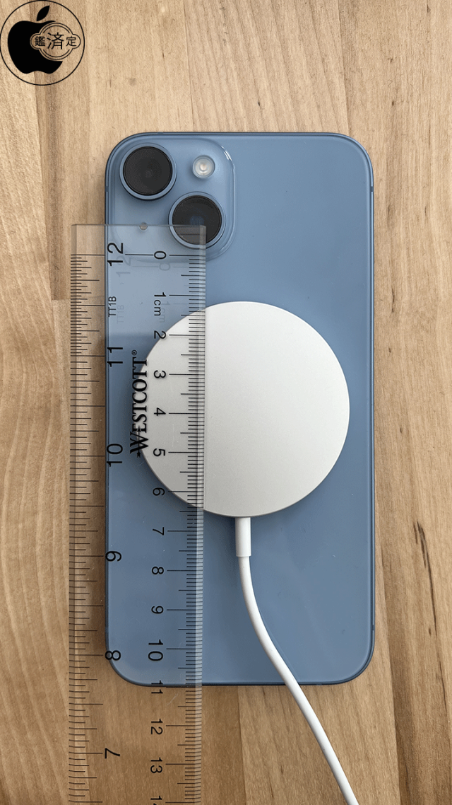 iPhone 14：MagSafe