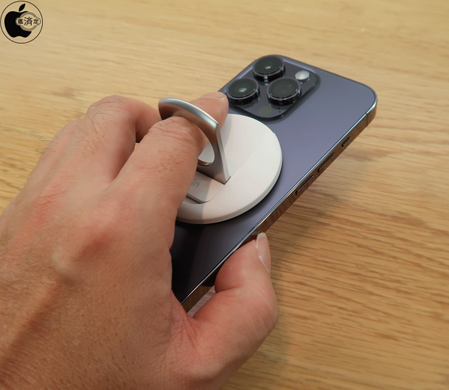 Belkin iPhone Mount with MagSafe for Mac notebooks