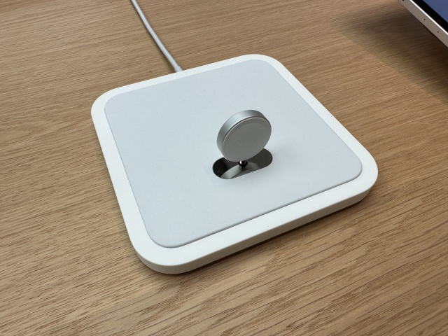 Apple 名古屋栄：Apple Watch展示