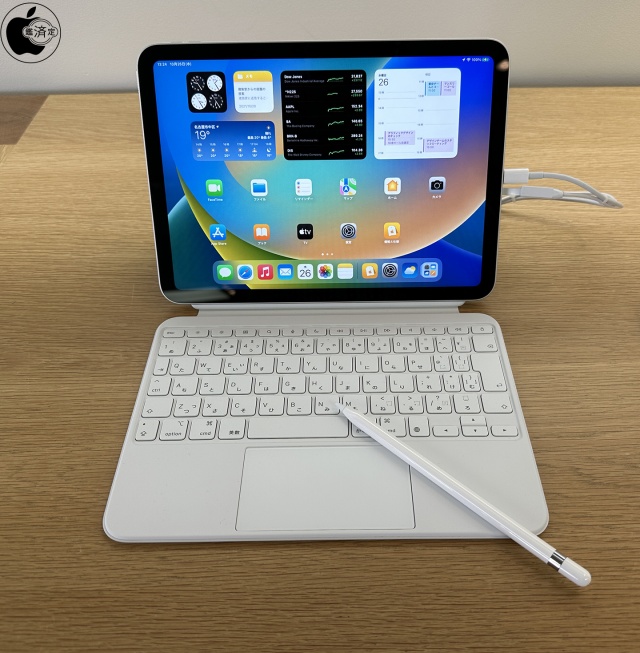 iPad (第10世代)：Magic Keyboard Folio
