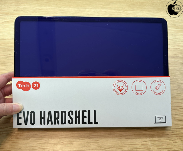 Tech21 Evo Hardshell Case for MacBook Air M2 2022