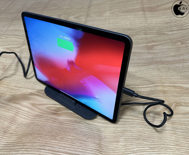 Zens 60W iPad/MacBook Air Charging Stand
