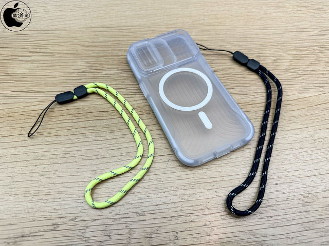 Tech21 FlexMax for iPhone 14（MagSafe対応）