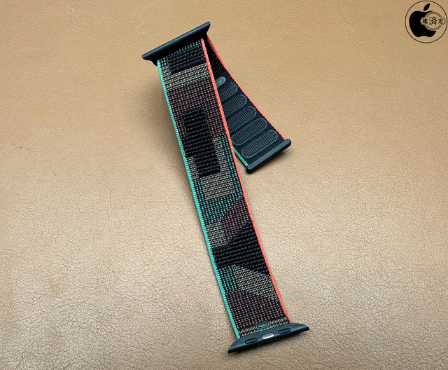 Apple Watch Black Unity Sport Loop