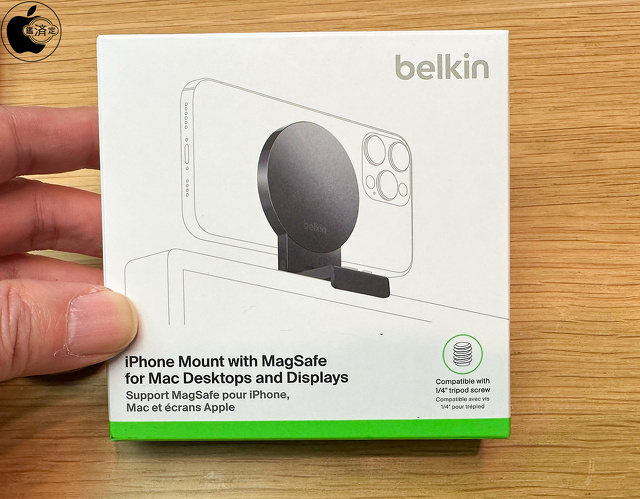 Belkin iPhone Mount with MagSafe for Mac desktops and displays