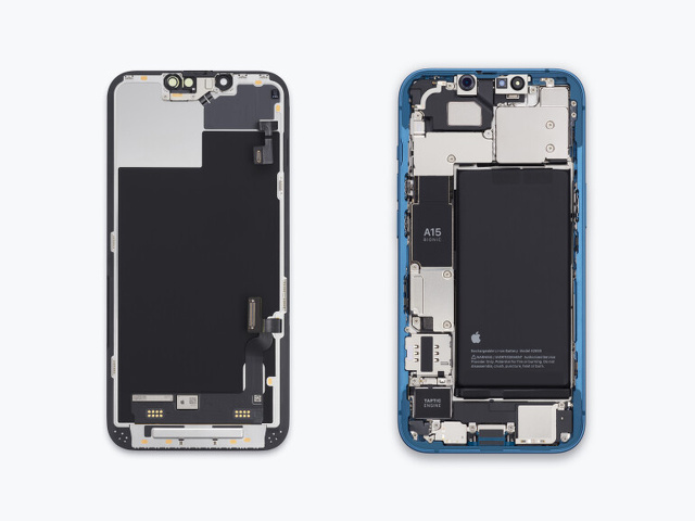 iPhone 13：iPhone 14