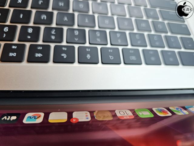 MacBook Air (15-inch, M2, 2023) Air (M2, 2022)