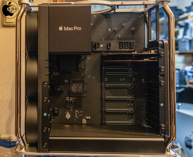 Mac Pro (2023)：内部構造