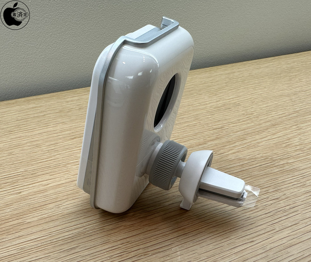 OtterBox Multi-Mount Power Bank with MagSafe