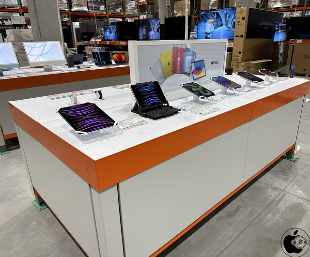 コストコ守山倉庫店：Apple製品の展示