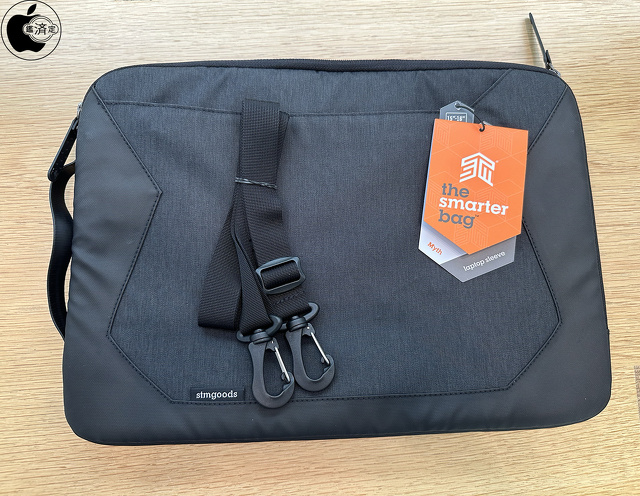STM Myth 16インチLaptop Sleeve