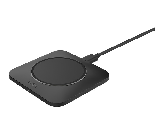 BoostCharge Pro Universal Easy Align Wireless Charging Pad 15W