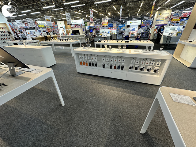 ヨドバシカメラ マルチメディアAkiba：Apple Shop