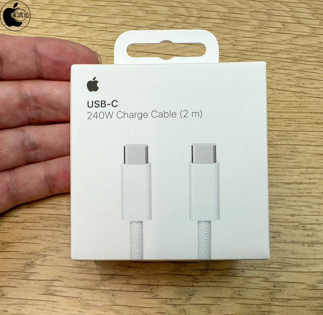 Apple 240W USB-C充電ケーブル(2 m)